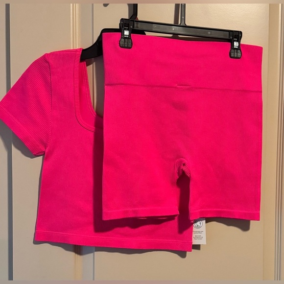 No Boundaries Seamless Double Square Neck Top & Bike Short Set, Women's - Picture 9 of 10